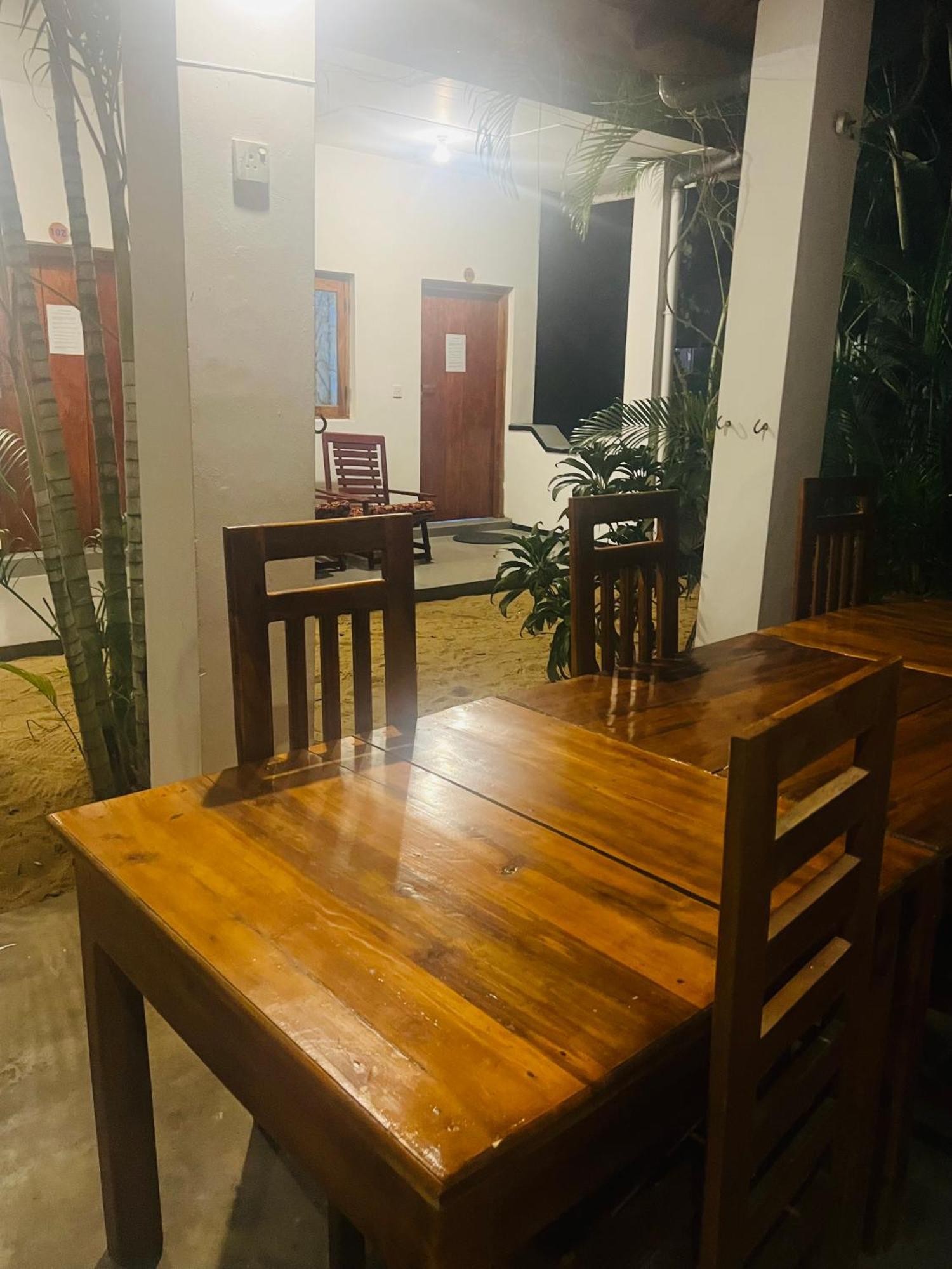 فندق Moxy Bay Arugambay آروغام المظهر الخارجي الصورة